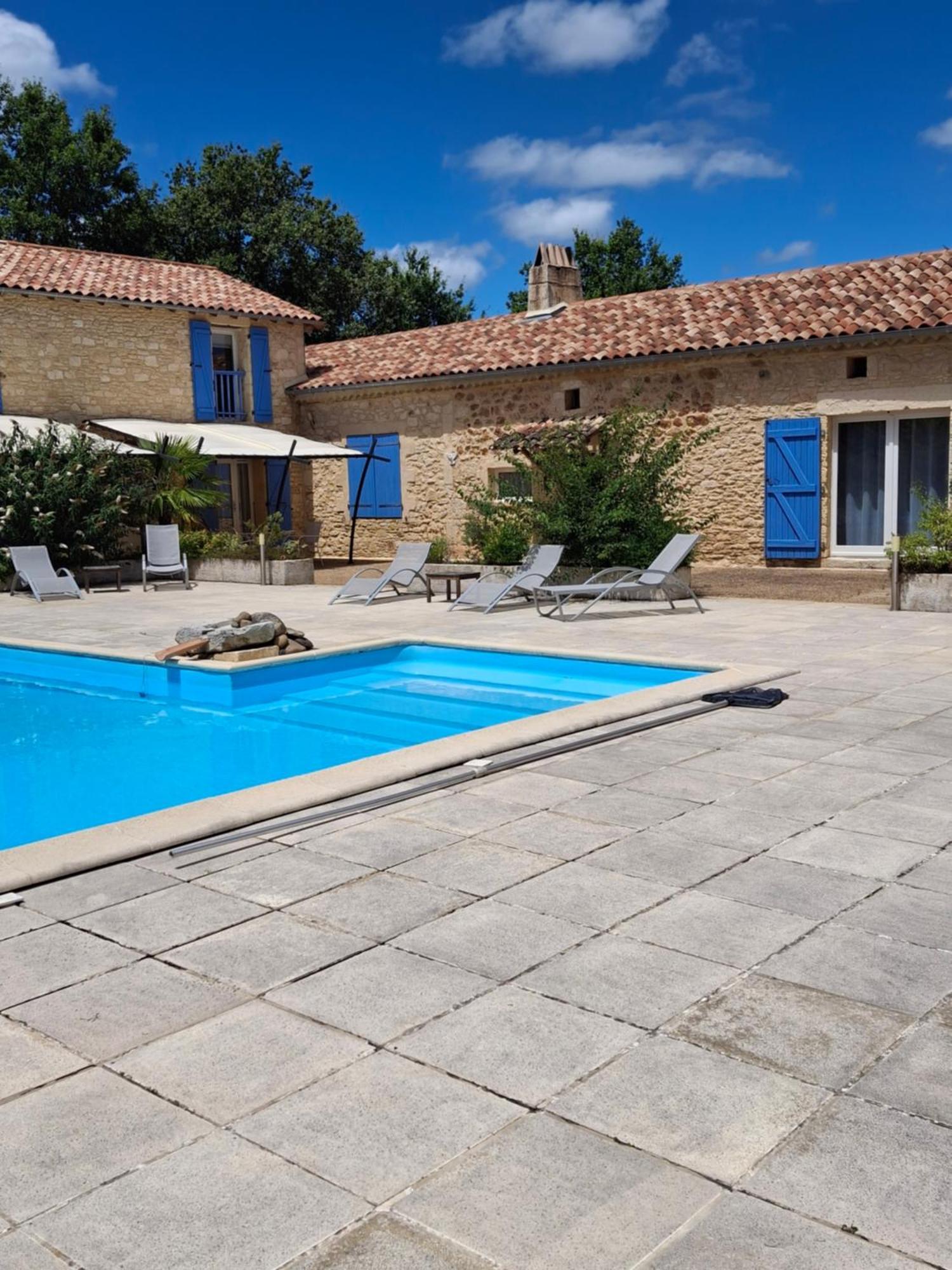 Aux Blanches Pierres Apartment Fumel Luaran gambar