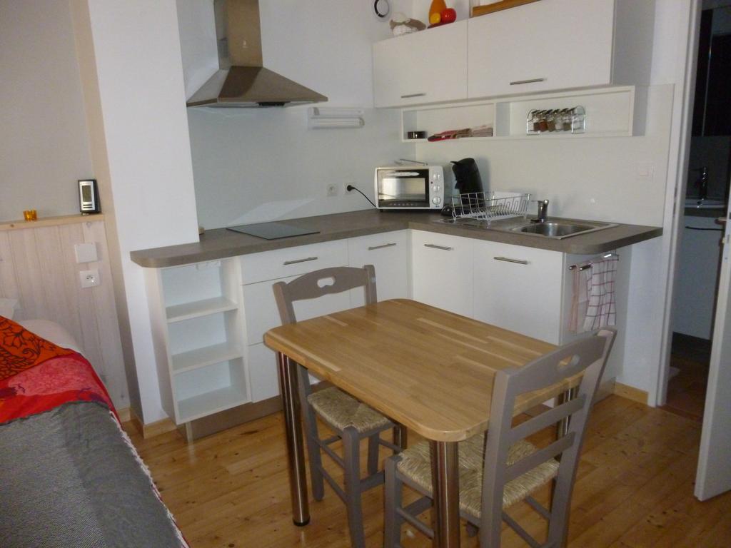 Aux Blanches Pierres Apartment Fumel Luaran gambar